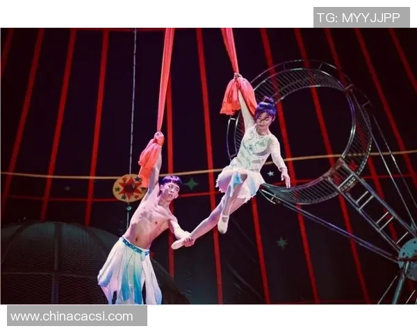 足球巨星杂技秀技巧极限挑战展现无与伦比的控球与创造力