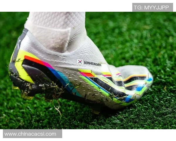 足球鞋袋球星图案设计大汇总 多款经典图案与球星风采全解析